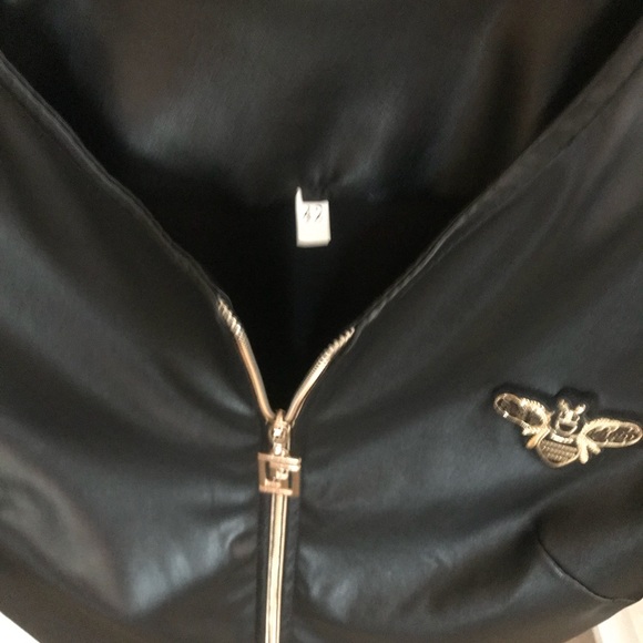 Leather jacket - Picture 2 of 2